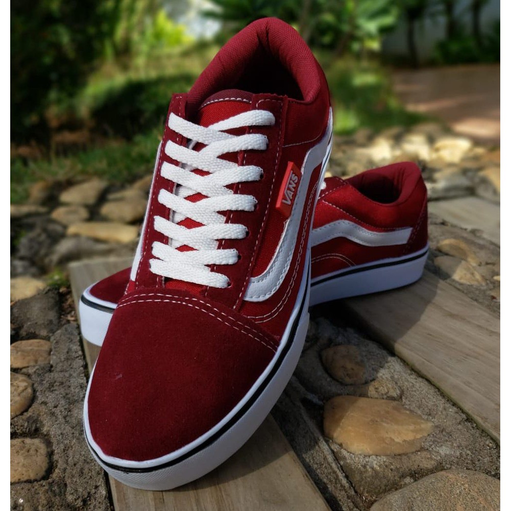 Tenis femenino vans old skool preto BORDO