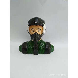 Piloto de aeromodelo ou automodelo impresso em 3D Bruto sem pintura ou com pintura