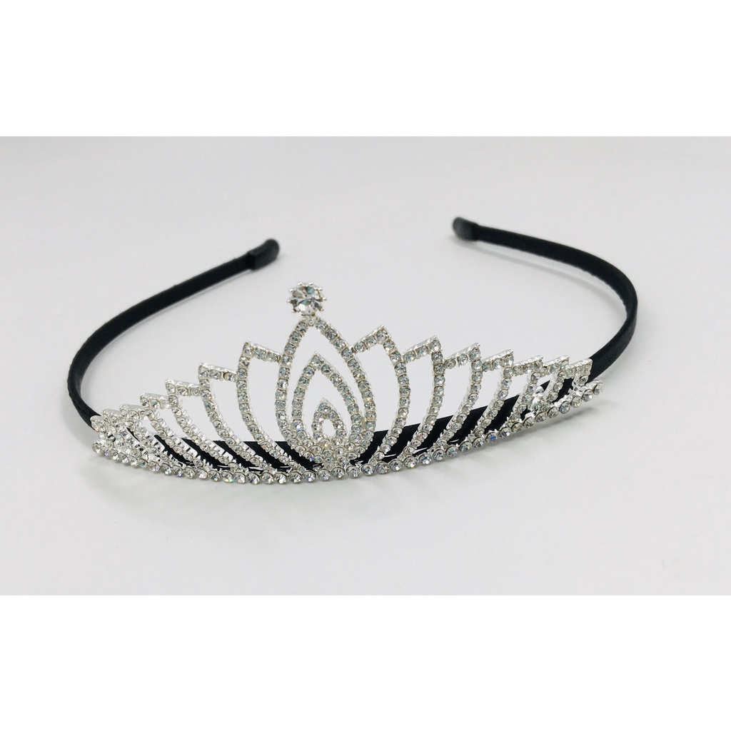 Tiara de Princesa Diversos Modelos Trabalhada Em Detalhes De Strass Modelo de Coroa Para