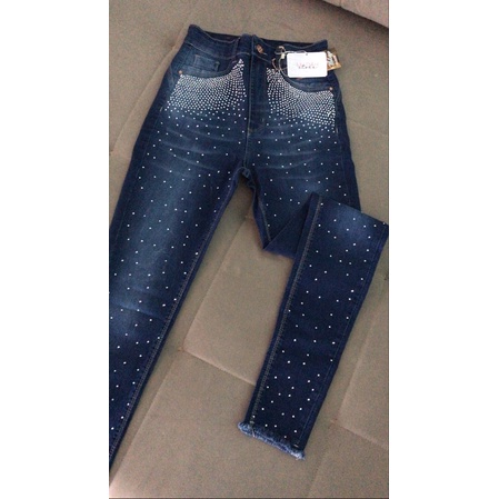 Calça jeans best sale com strass