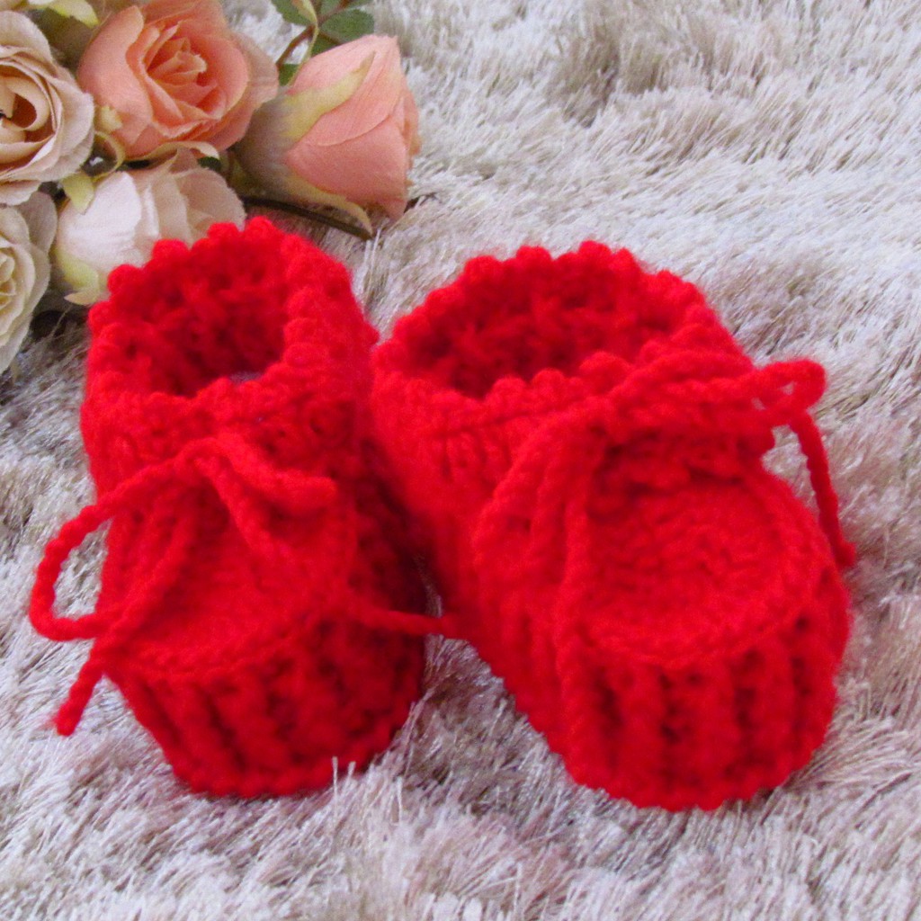 Sapatinho de bebe de best sale croche vermelho