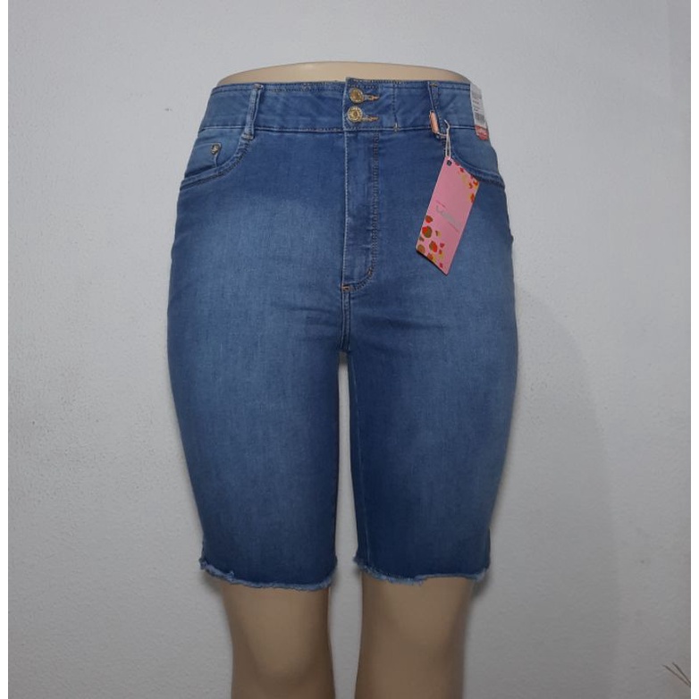 Bermuda Jeans com Cós Anatômico