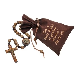 TERÇO PADRE PIO DE MADEIRA COM SAQUINHO BOLSINHA