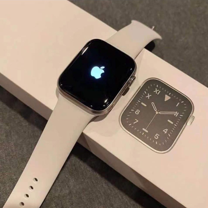 Apple Watch Series 7 GPS + Cellular 5G 45mm Aço Silver c/ Bracelete Loop  Milanesa