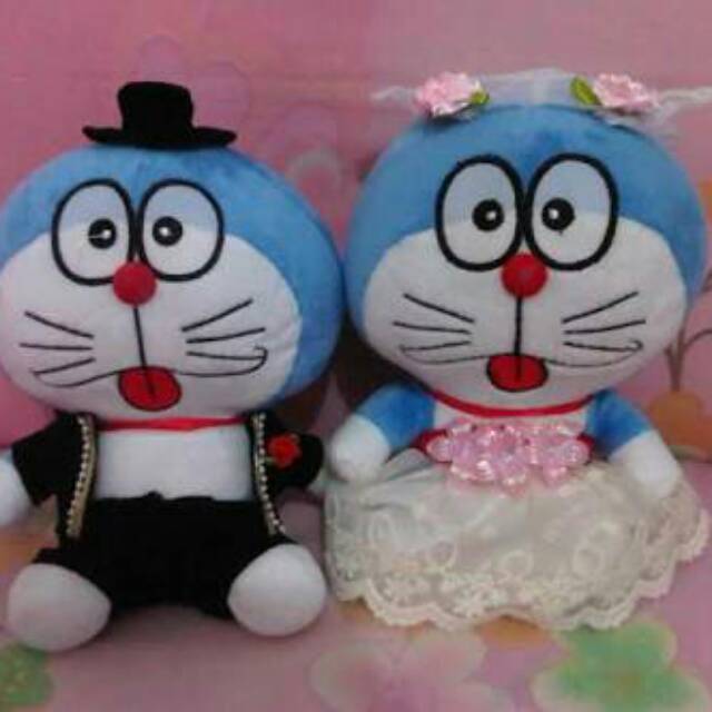 Big best sale doraemon doll