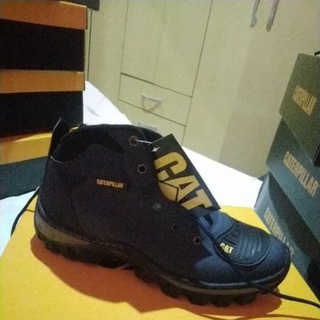 Bota Caterpillar Sintético. Cores , Preto, . Número 44.