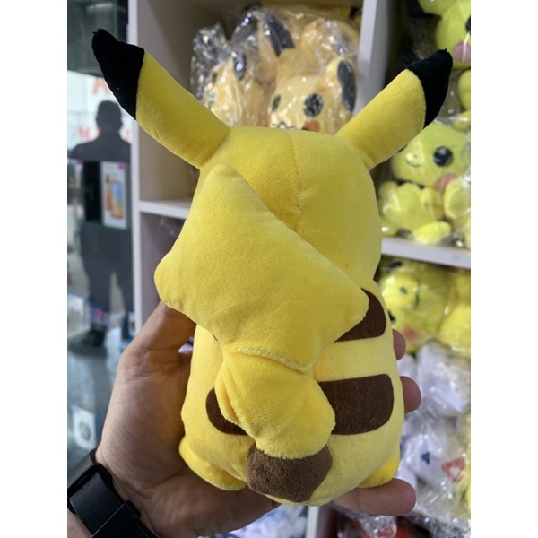 Pokemon Pelúcia Pikachu Com Luz E Som em Promoção na Americanas