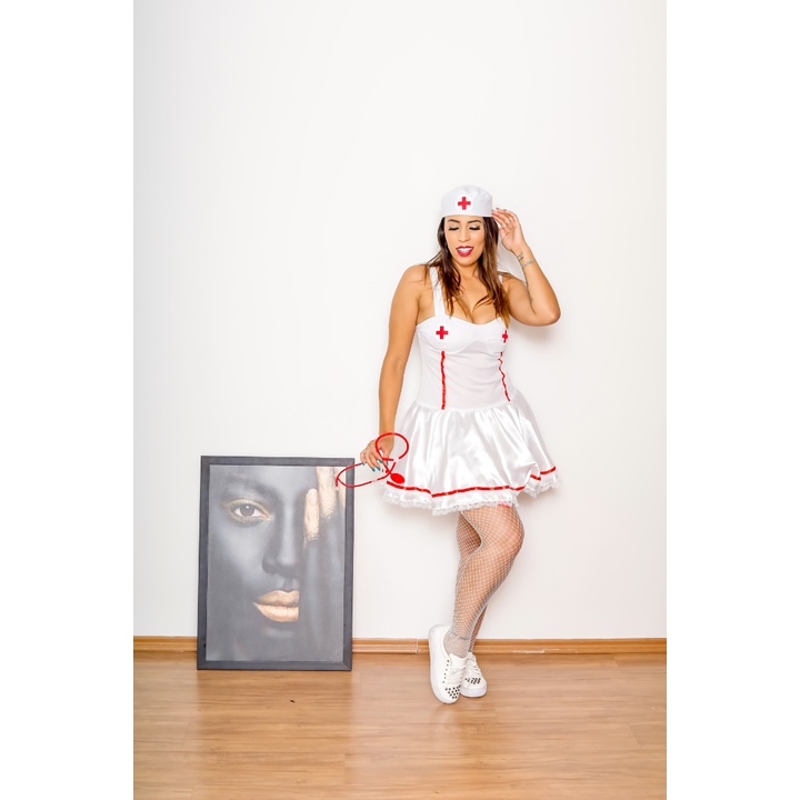 Fantasia Zumbi Halloween Enfermeira Curta Com Máscara