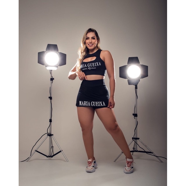 Conjunto de Academia Maria Gueixa Short Cintura Alta e Top