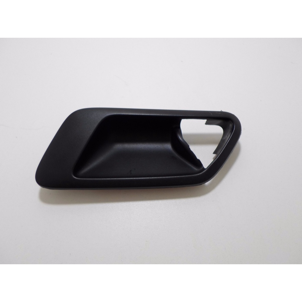 Moldura Interna Maçaneta Fox Spacefox Crossfox 2011-2023 Esquerda