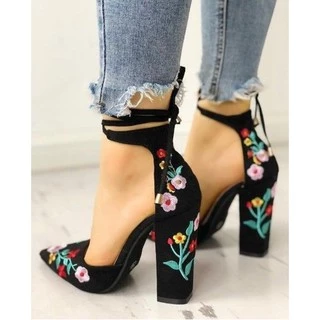 Sapato Scarpin Salto Grosso Bordado Flory