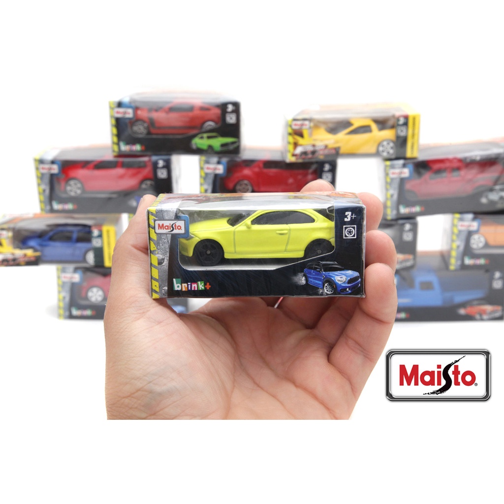 Carrinho Miniatura em Caixa da Maisto Escala 1/64