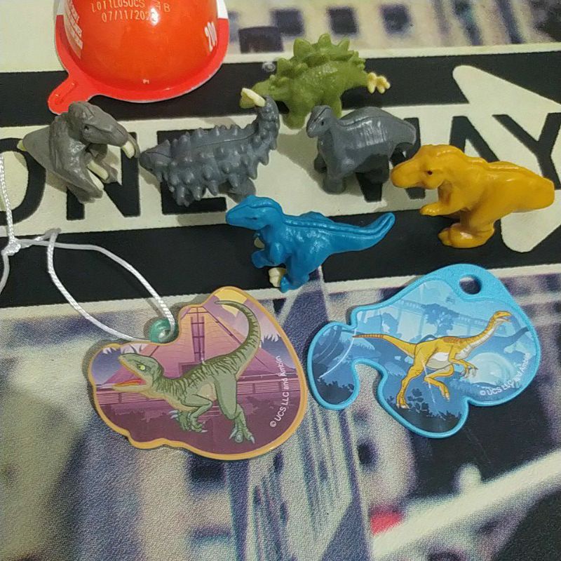 Kinder Joy - Jurassic World | Shopee Brasil