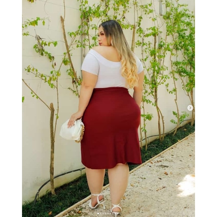 Saia de botao fashion plus size