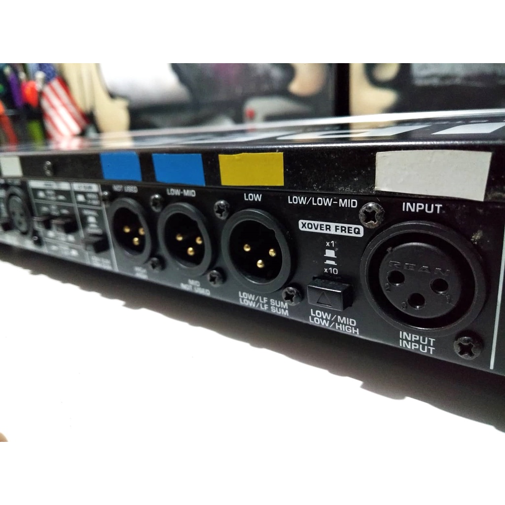 Crossover Profissional Behringer Super-X Pro CX3400 4 Vias (Pronto