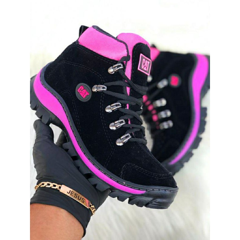 Bota Feminina Caterpillar Adventure 34, Preto/Rosa - Drop Doma Shoes NS