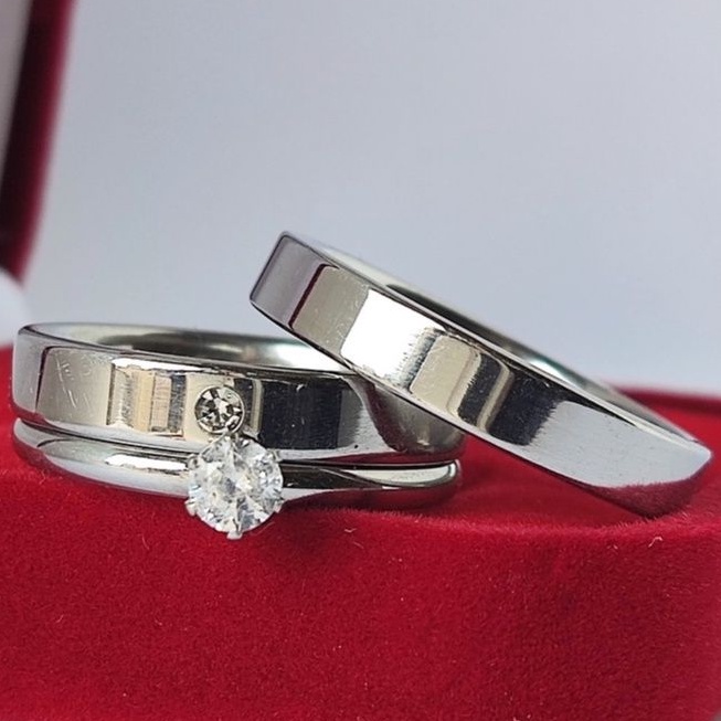 Par de Alianças de Namoro + Anel Solitário + Caixinha Veludo, Prata, 4mm, Lisa, Fina, Aliança de Namoro, Anel de compromisso, Anel de Namoro, Aliança de compromisso