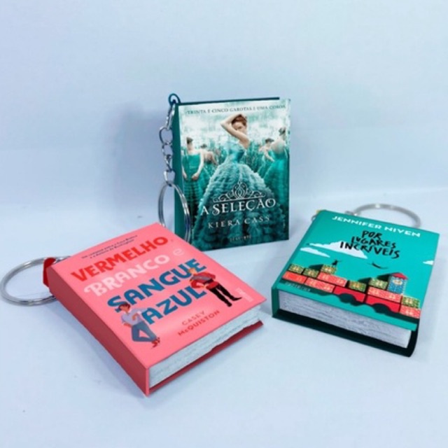 CHAVEIRO MINI LIVRO | Daisy Jones and the Six | Harry Potter | Heartstopper | Personalizados | Livros | Evelyn Hugo | Literatura | Chaveiros | Chaveiro de Livros