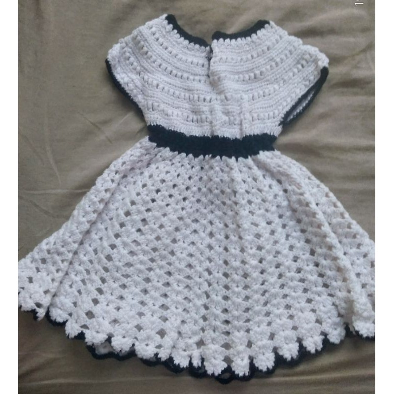 Vestido de crochê para criança de hot sale 4 anos