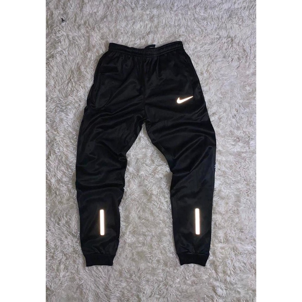 Calça nike hot sale preta feminina