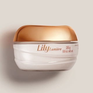 Combo Lily Lumière: Eau De Parfum 30ml + Creme Acetinado Hidratante  Desodorante Corporal 250g