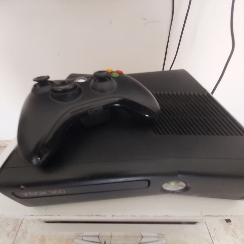 Xbox 360 modelo slim. | Shopee Brasil