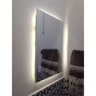 Espelho de Led Com Led Luz Quadrado Vários Tamanhos Maquiagem Moda Blogueira Fotos Barbearia Decoração