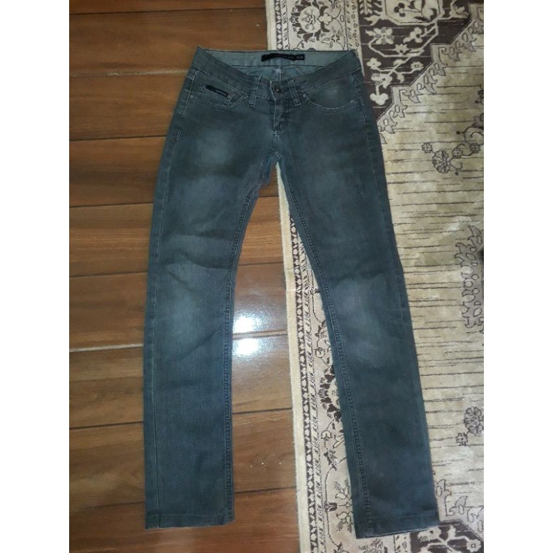 Calça calvin store klein jeans feminina