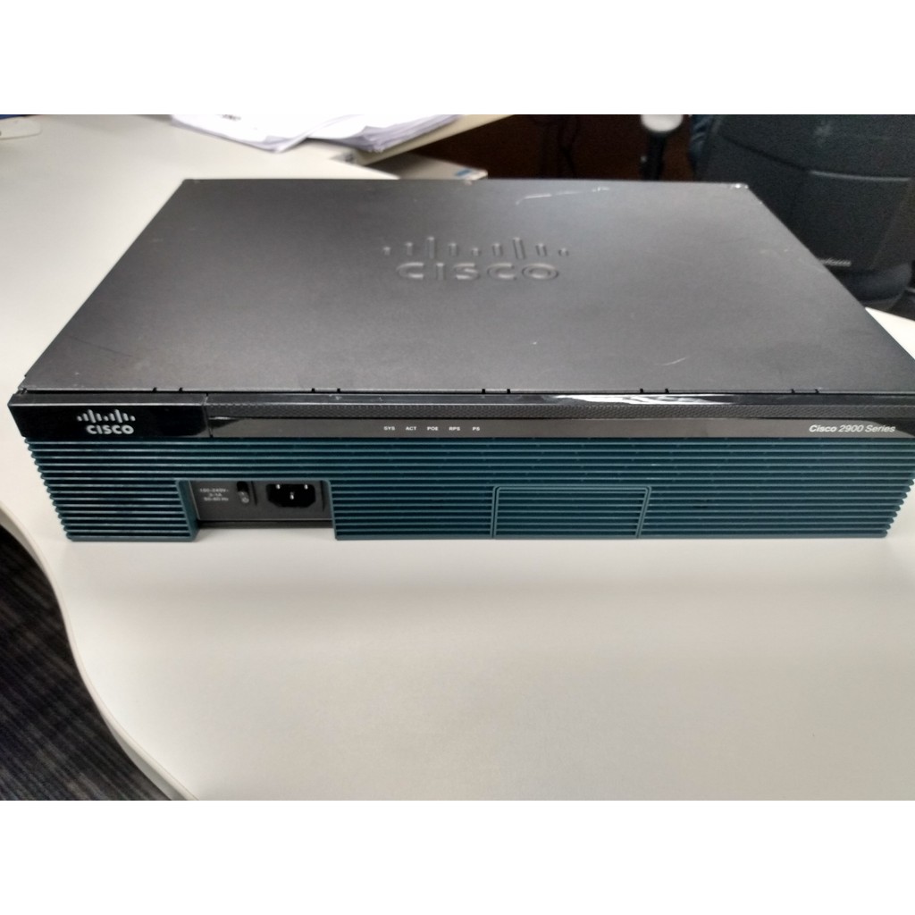 Modem/routeur Cisco 1801 (1801/K9 V08) Avec ADSL Et RNIS - 8 Ports LAN - Occasion