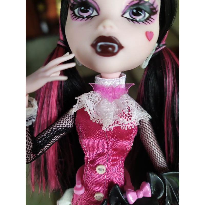 Boneca Monster high Draculaura básica