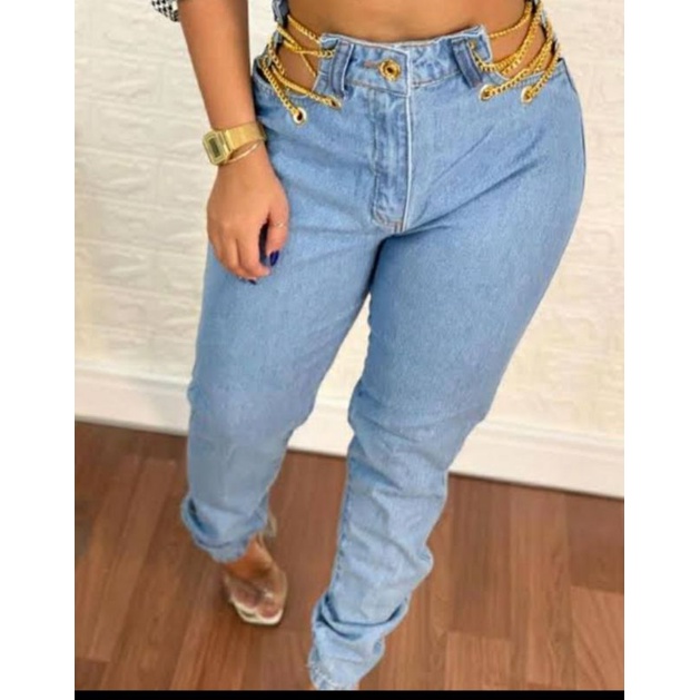 Calça jeans com hot sale corrente