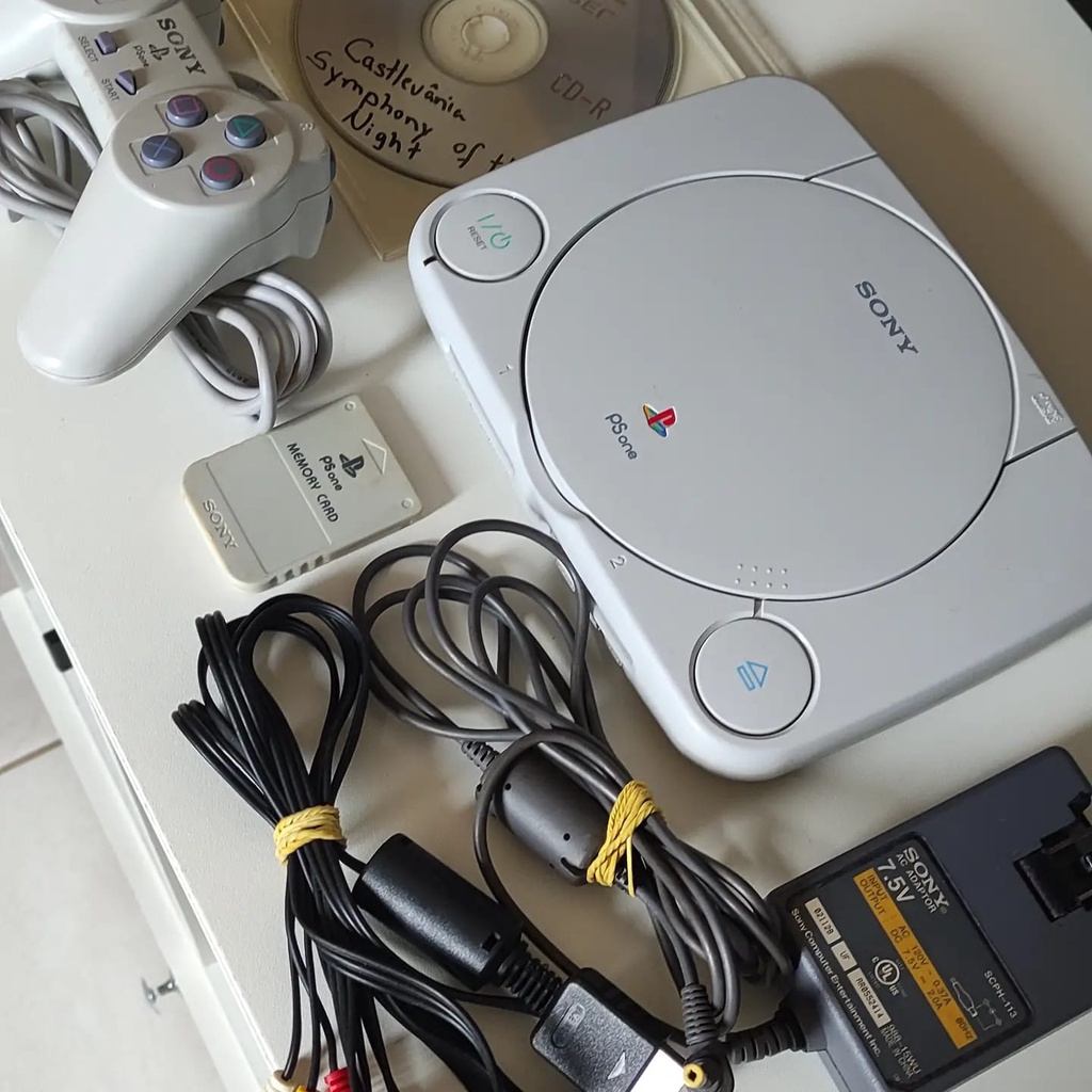 PLAYSTATION 1 SLIM DESBLOQUEADO LINDO | Shopee Brasil