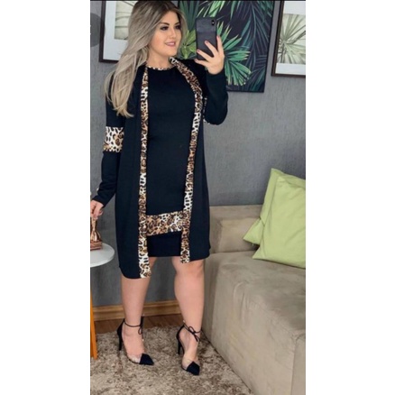 Vestido com store sobretudo de renda