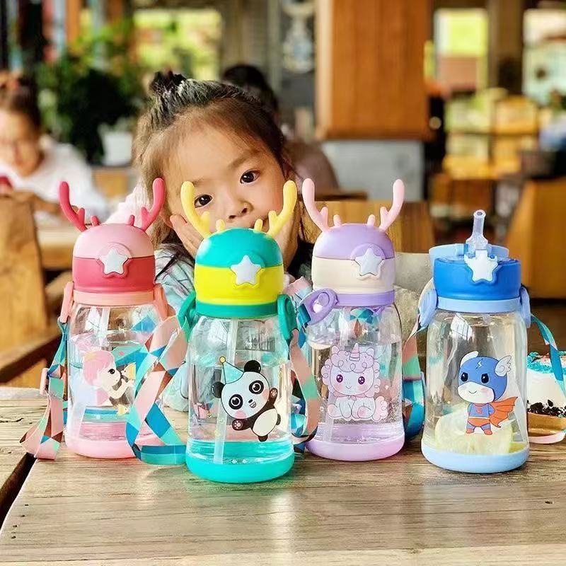 Garrafa Copo Criança de Água Alce Portátil Infantil Com Desenho  Multicolorido