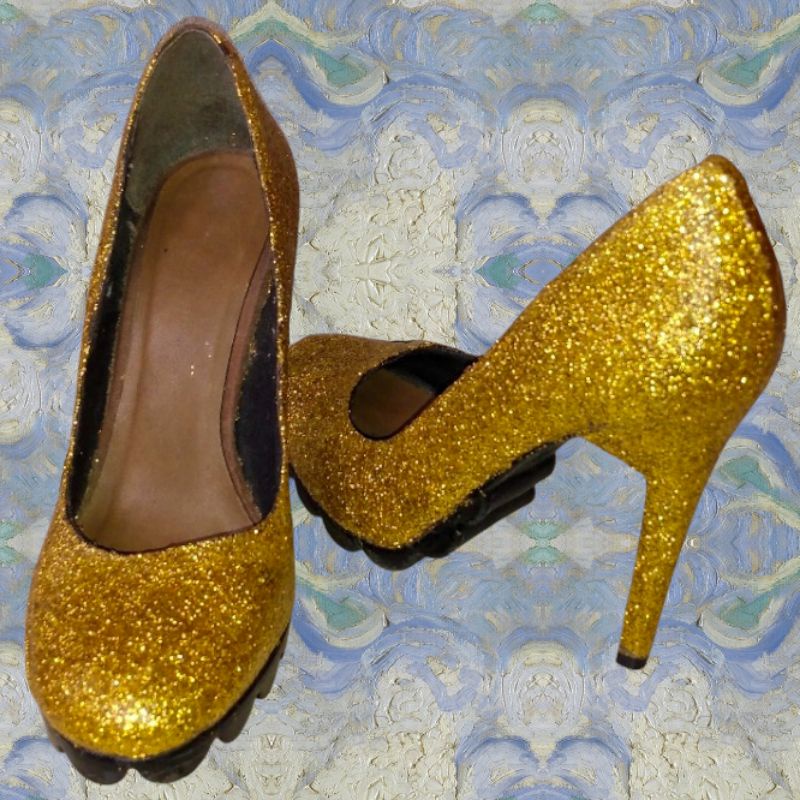 Sapato best sale glitter dourado