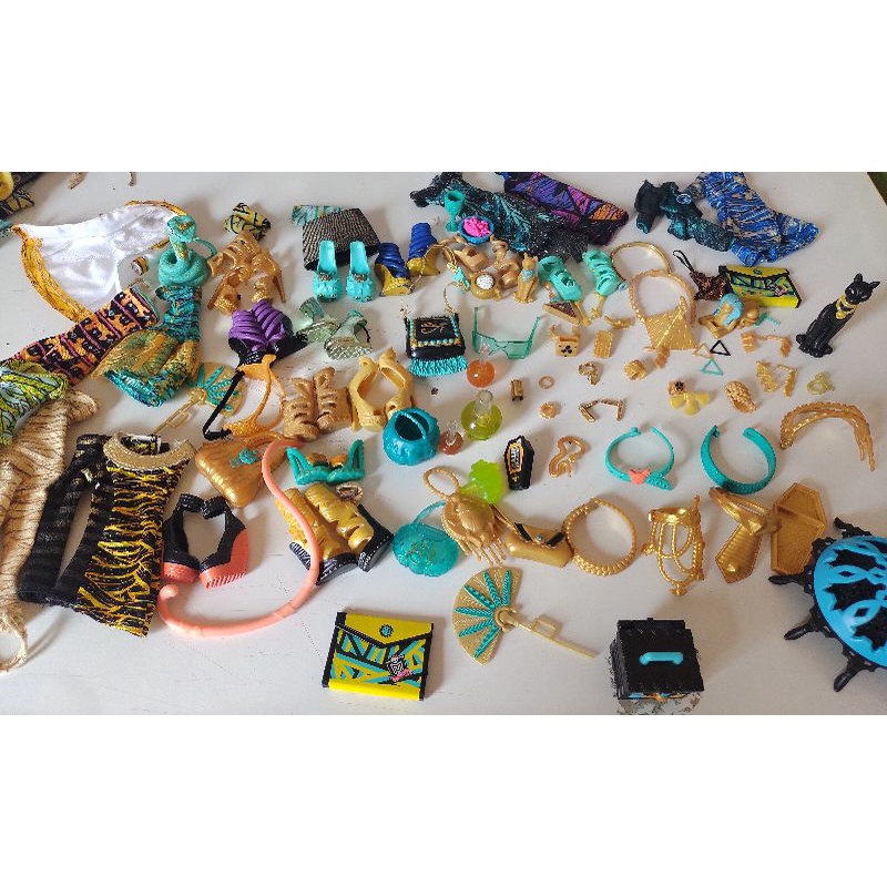 Boneca Dança Dos Monstros Cleo de Nile Monster High HNF70 - Mattel em  Promoção na Americanas