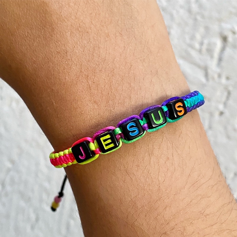 Pulseira Jesus - feita com ponto macramê | Shopee Brasil