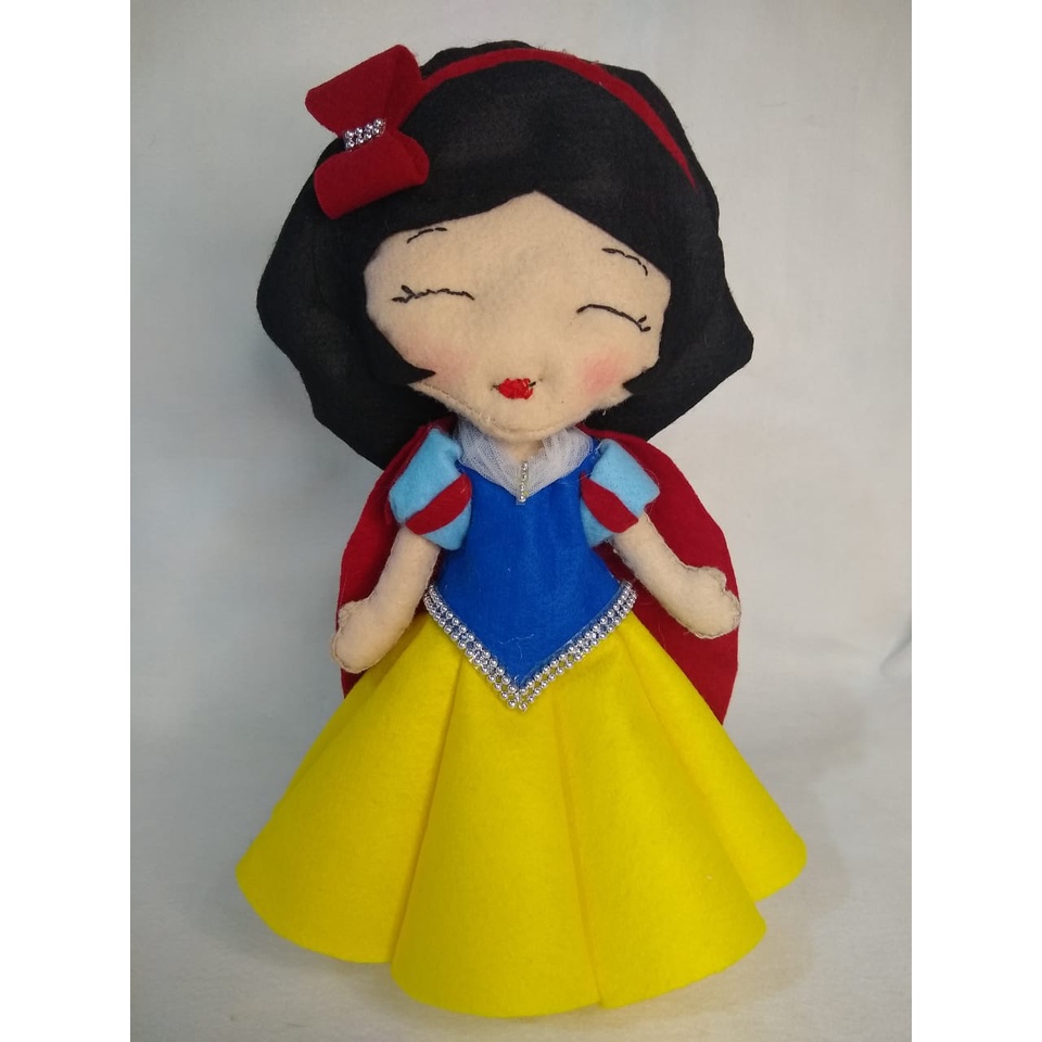 Boneca Branca de Neve Cute com Capa em feltro desenho filme disney ...