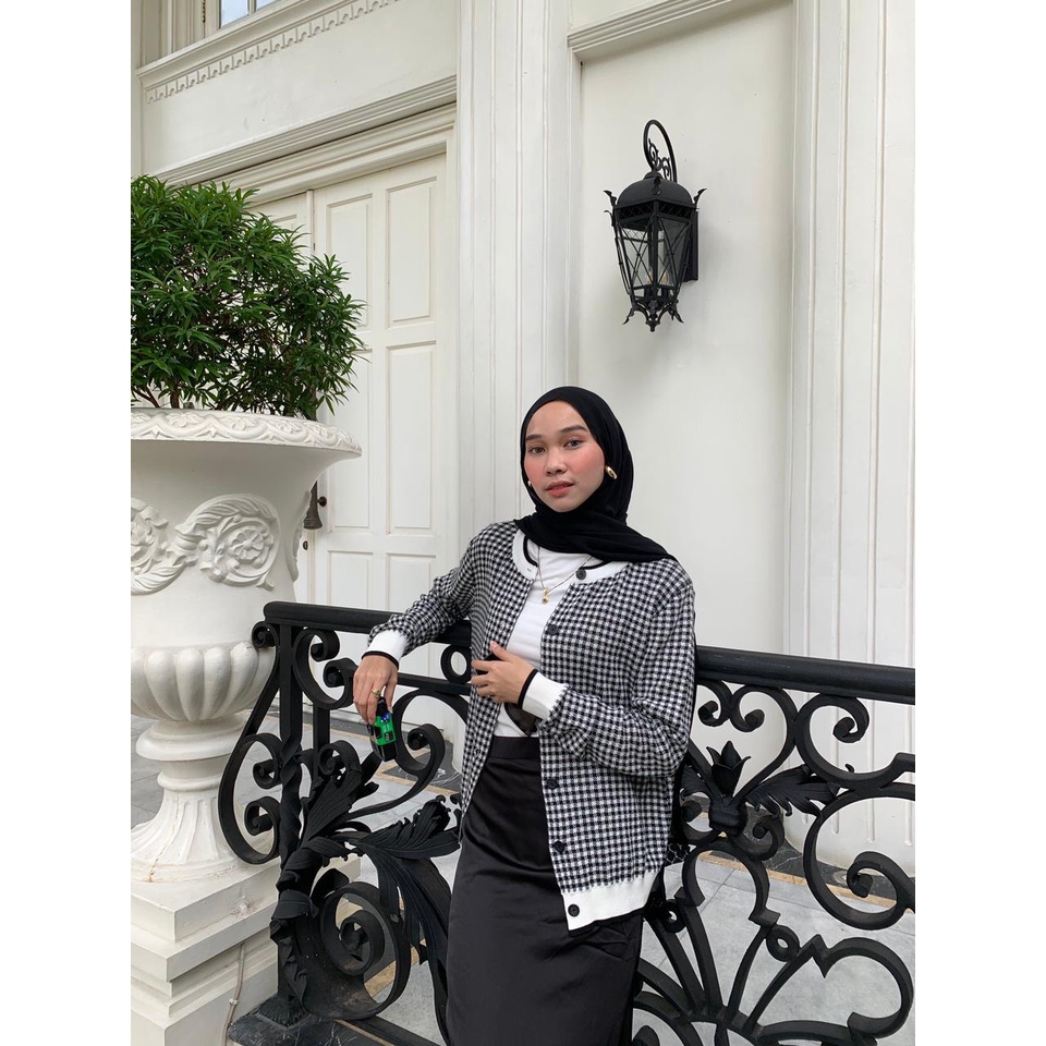 Harper Cardi