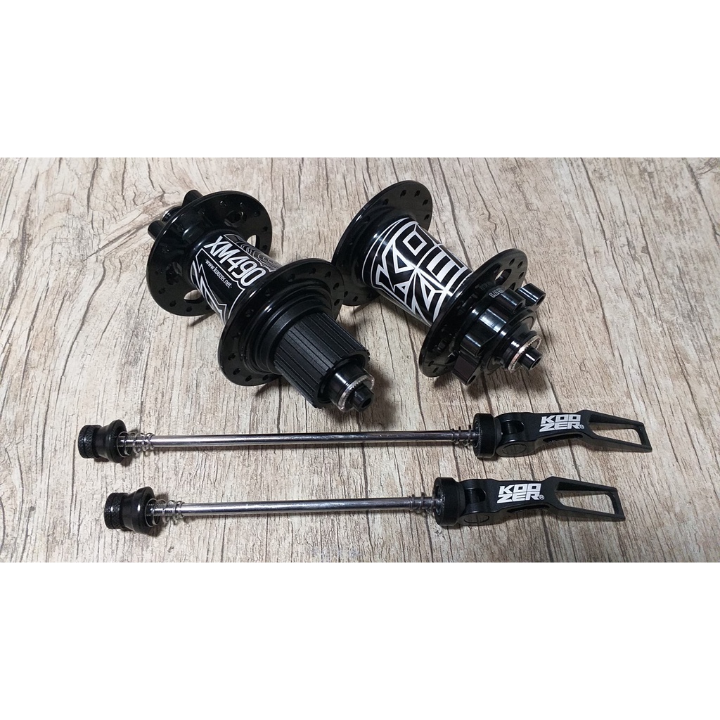 Par de Cubos / Cubo Koozer XM490 Micro Spline Alumínio 32 Par de Cubos / Cubo Koozer XM490 Micro Spline Alumínio 32