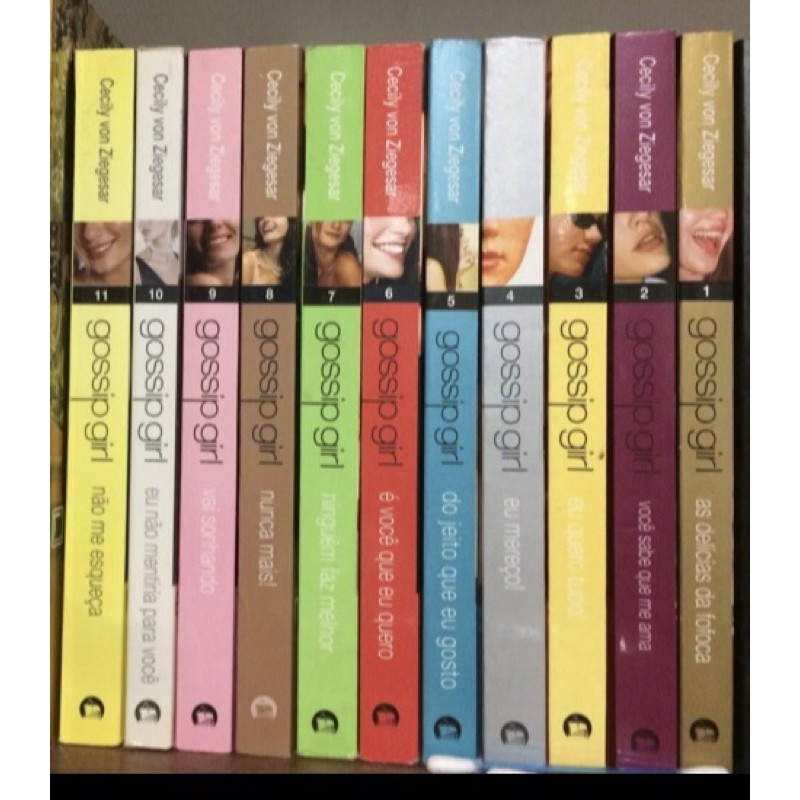 Coleção de Livros Gossip Girl. São 12 livros no total, todos conservados.