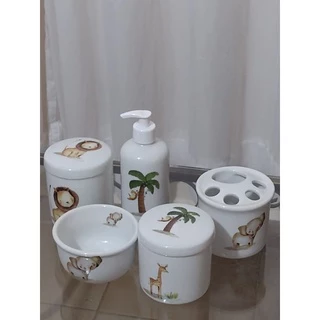 KIT HIGIENE PORCELANA BRANCO SAFÁRI PORTA ESCOVA DE DENTE INFANTIL