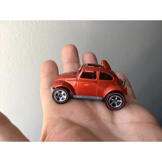 Fusca VW Baja vermelho coleção de 2006 da Hot WHeels rodas Red lines