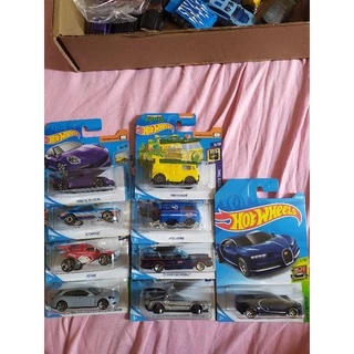 carrinhos hot Wheels variados