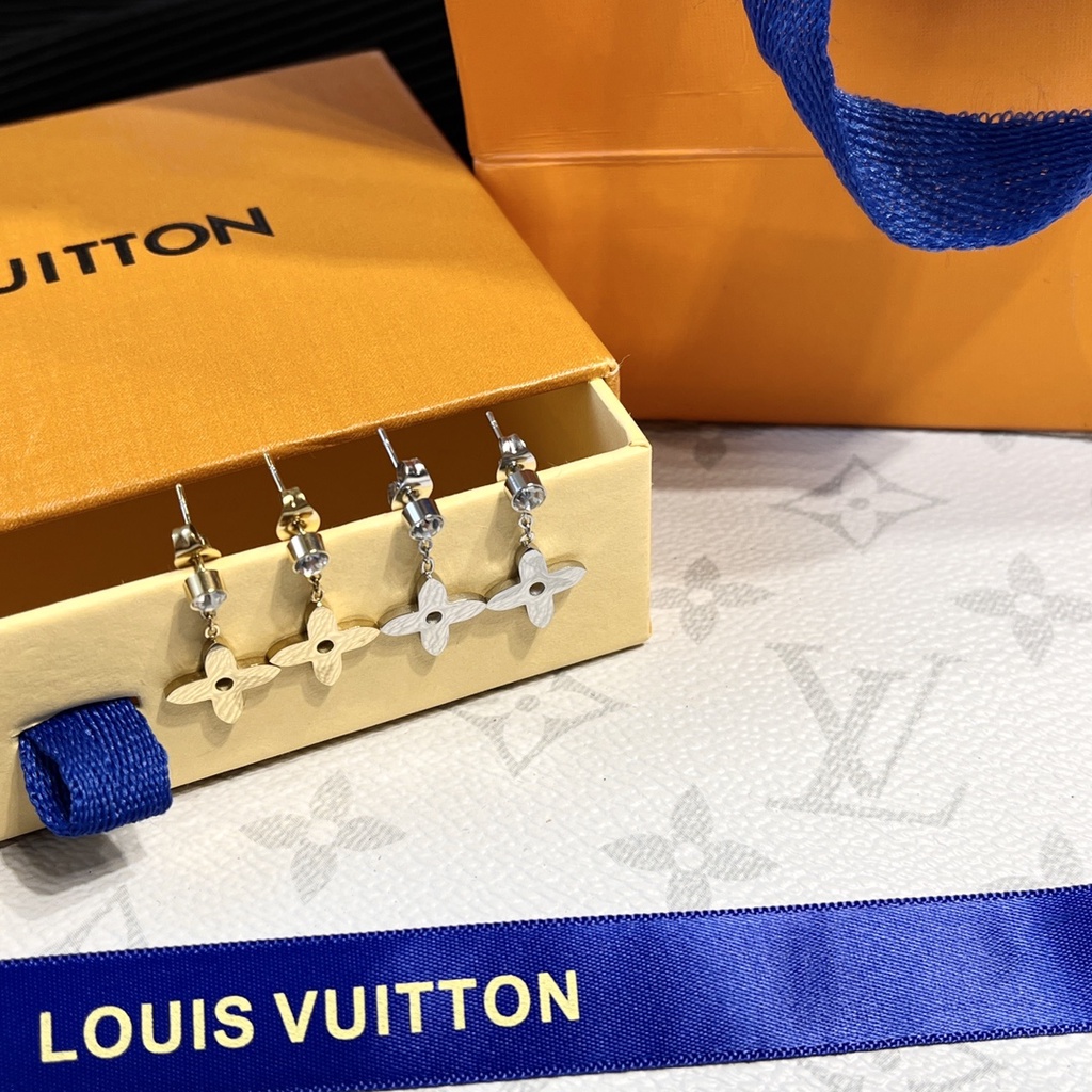 Nova coleção de joias da Louis Vuitton é uma homenagem ao fundador da  maison