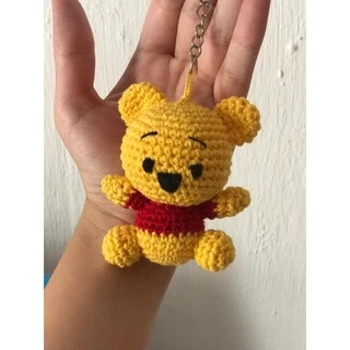 Chaveiro Ursinho Pooh amigurumi