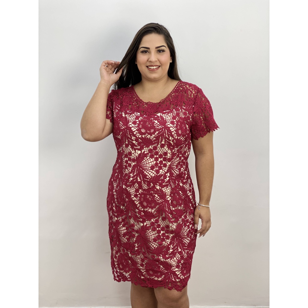 Modelos de vestidos de renda 2024 plus size