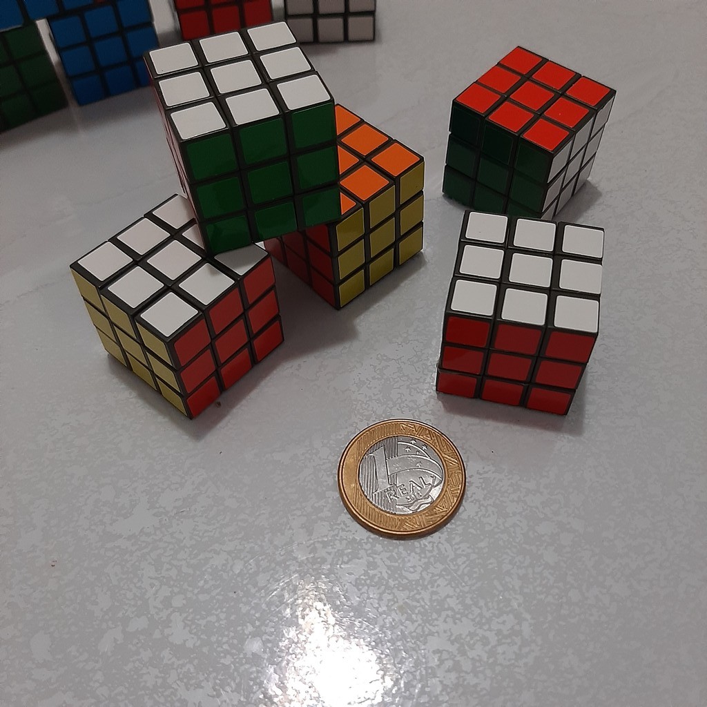 Cubo Mágico  MiniPreço, aqui você pode!
