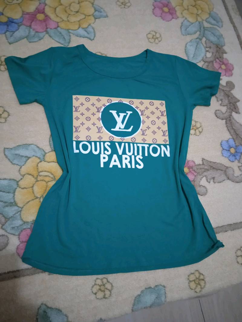 T-Shirt Lv, Blusa Feminina Louis-Vuitton Nunca Usado 36222984