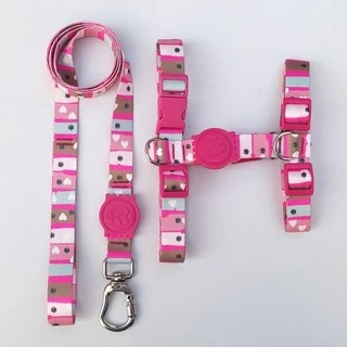 Peitoral H Anti-Puxão para Cachorros - Rosa com Corações e detalhes Rosa